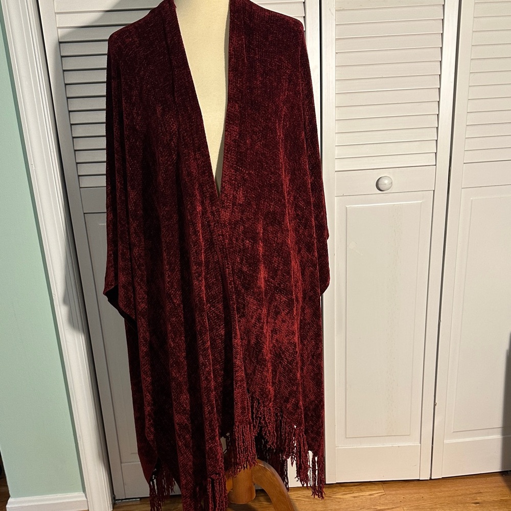 Vintage Churchill Handwoven Runa